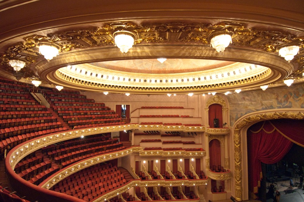 031-theatre-platea-ranks