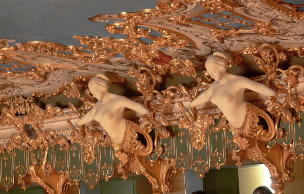 La_Fenice_auditorium_decoration