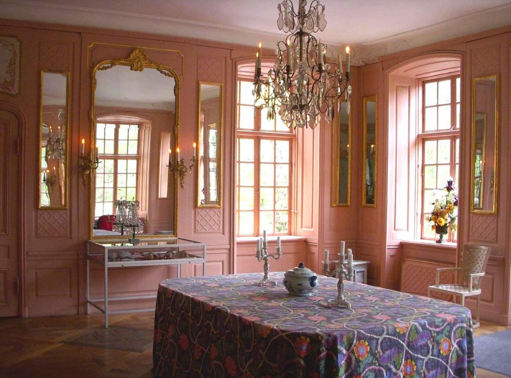 1280px-Confidencen_2011c