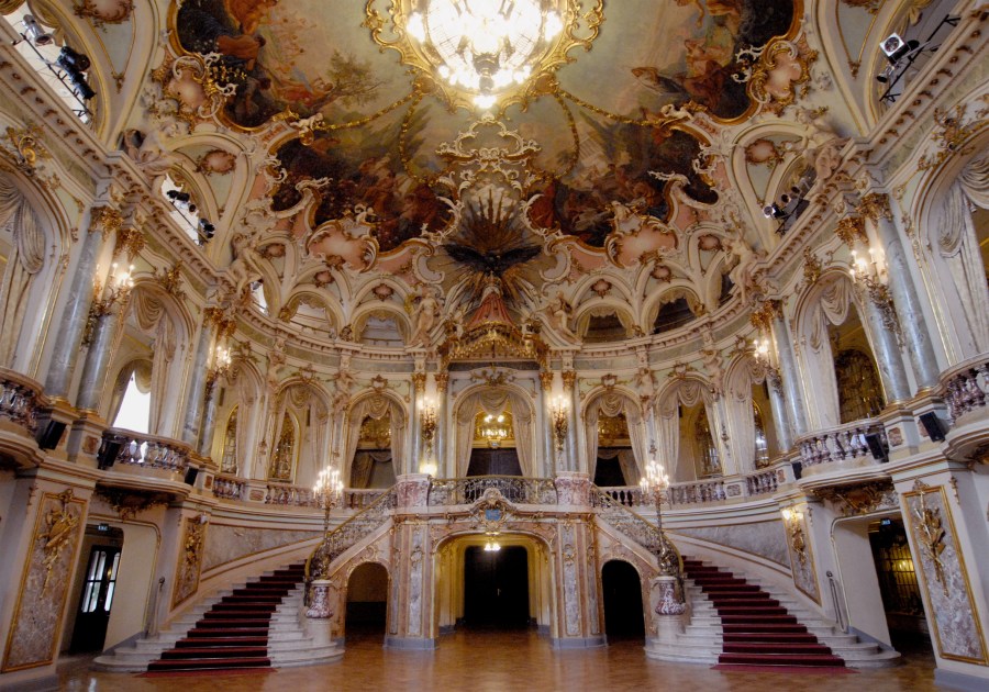 Staatstheater_Wiesbaden_foyer028
