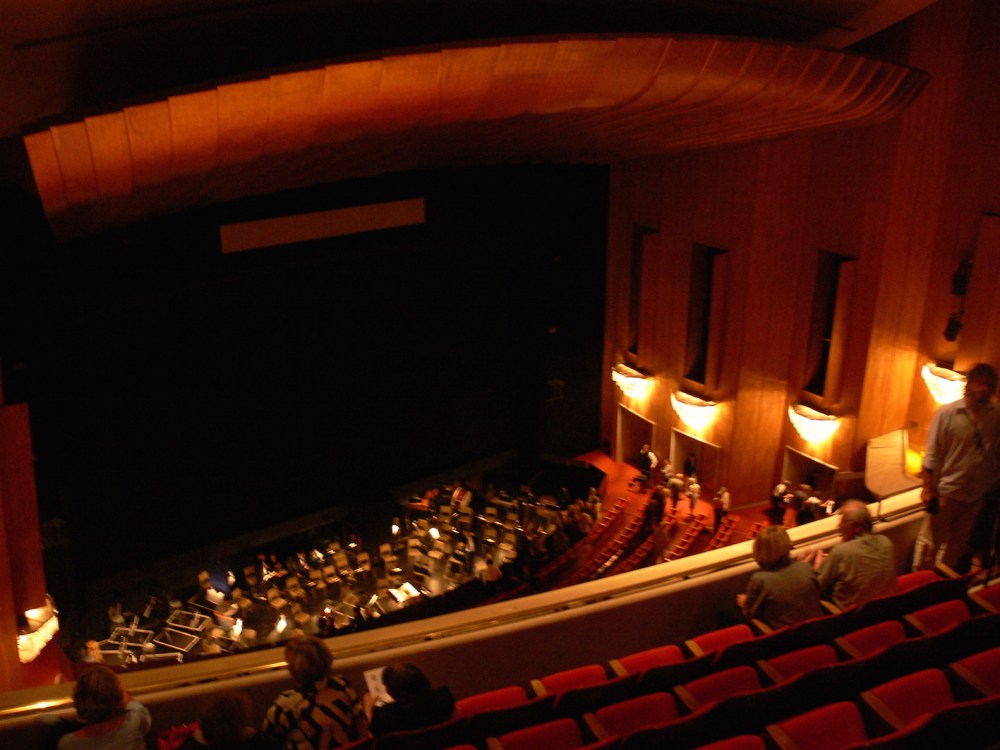 LA_Opera_Chandler_Pavilion_auditorium