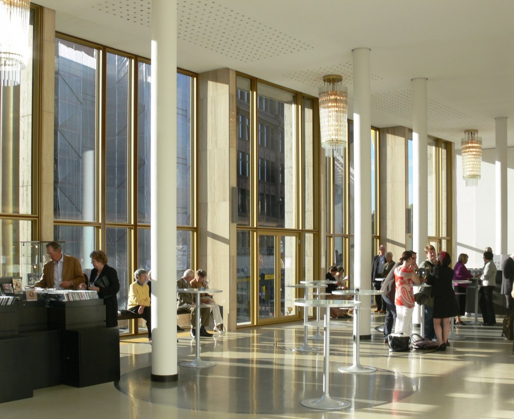 Hamburg_Staatsoper_Foyers_1