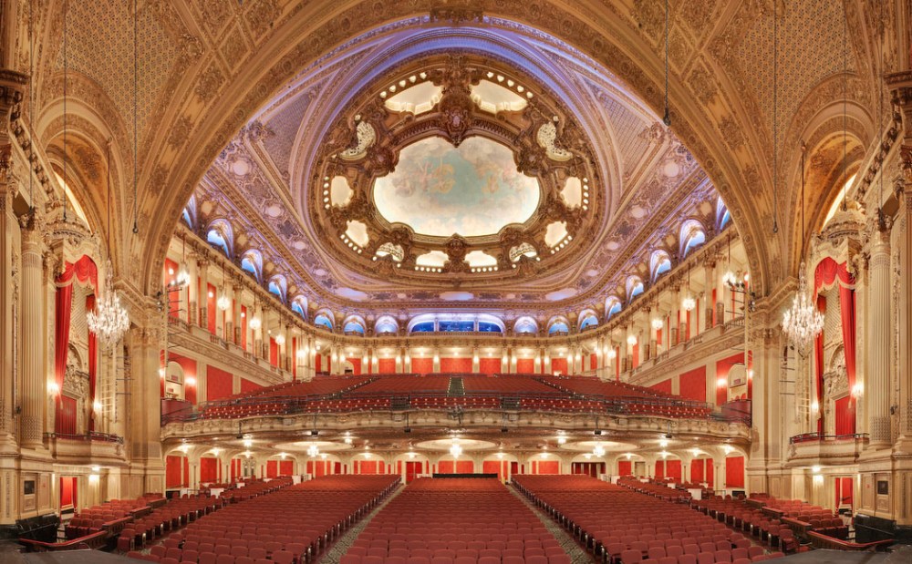 Opera_House_View_from_Stage_Boston_MA