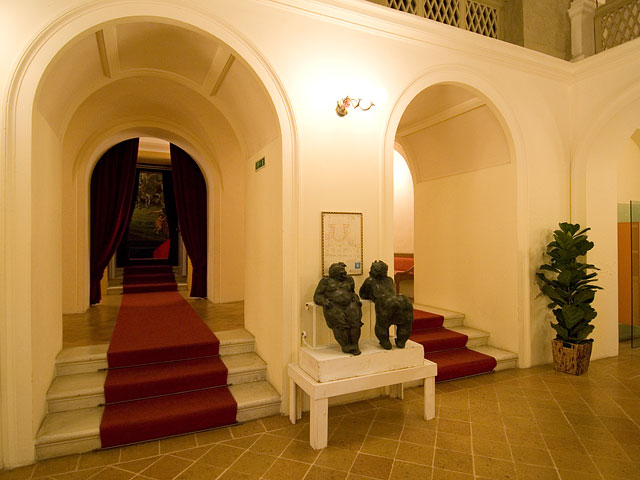 Teatro-della-Fortuna-Foyer-interno-1