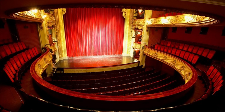 resized_750x375_750x375_stadttheater-2