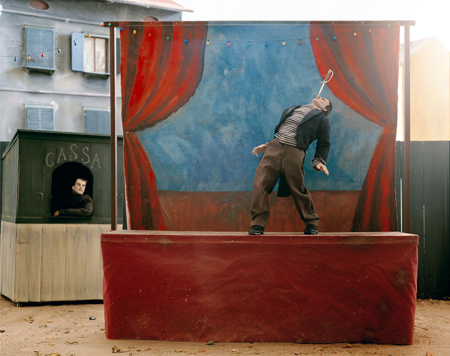 the-sword-swallower-2009