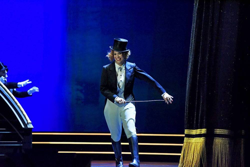 DAS LAND DES LÄCHELNS