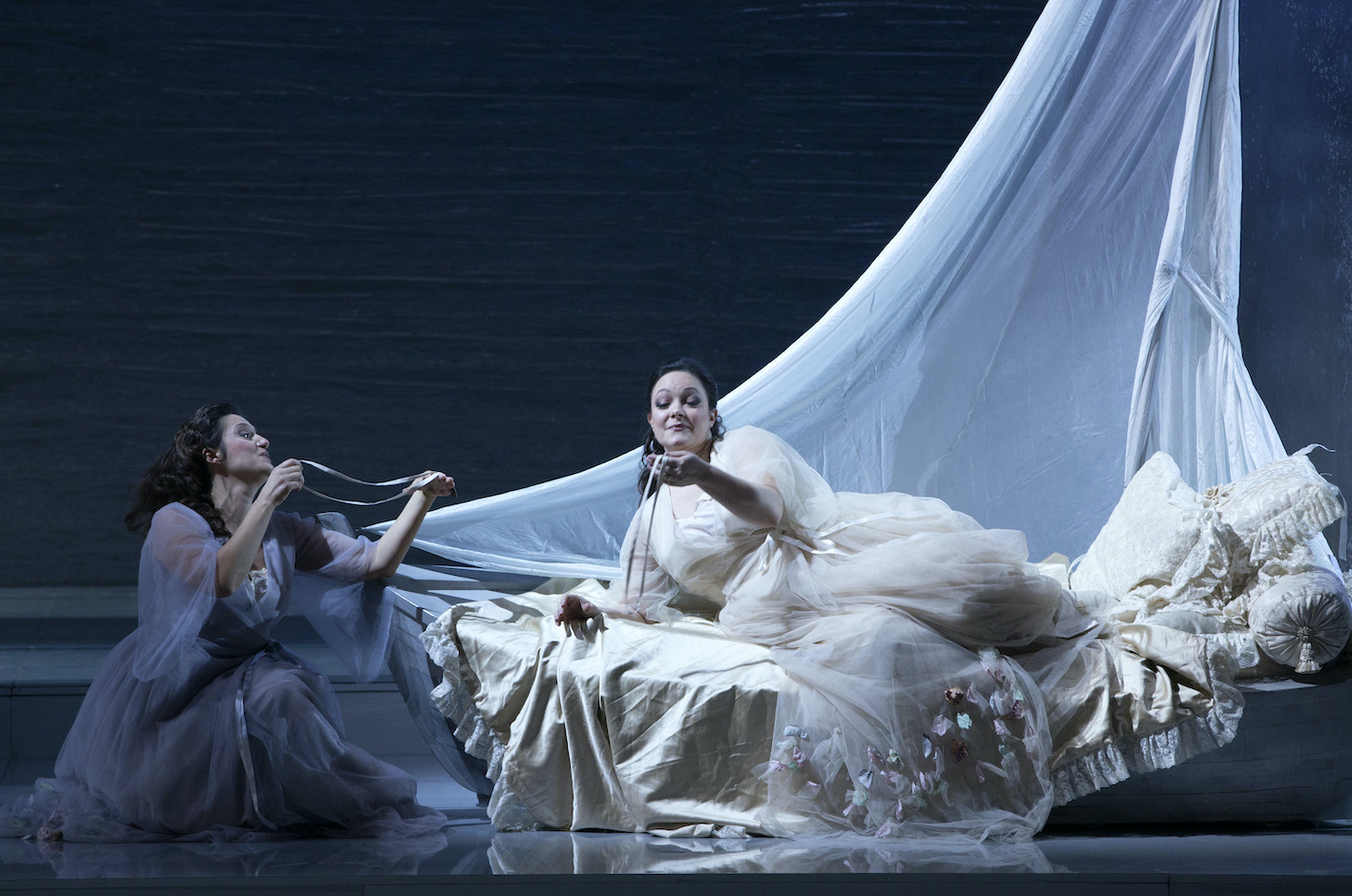 cosc-fan-tutte_-i-atto_e2888fsilvialelli-teatro-regio-torino_0039