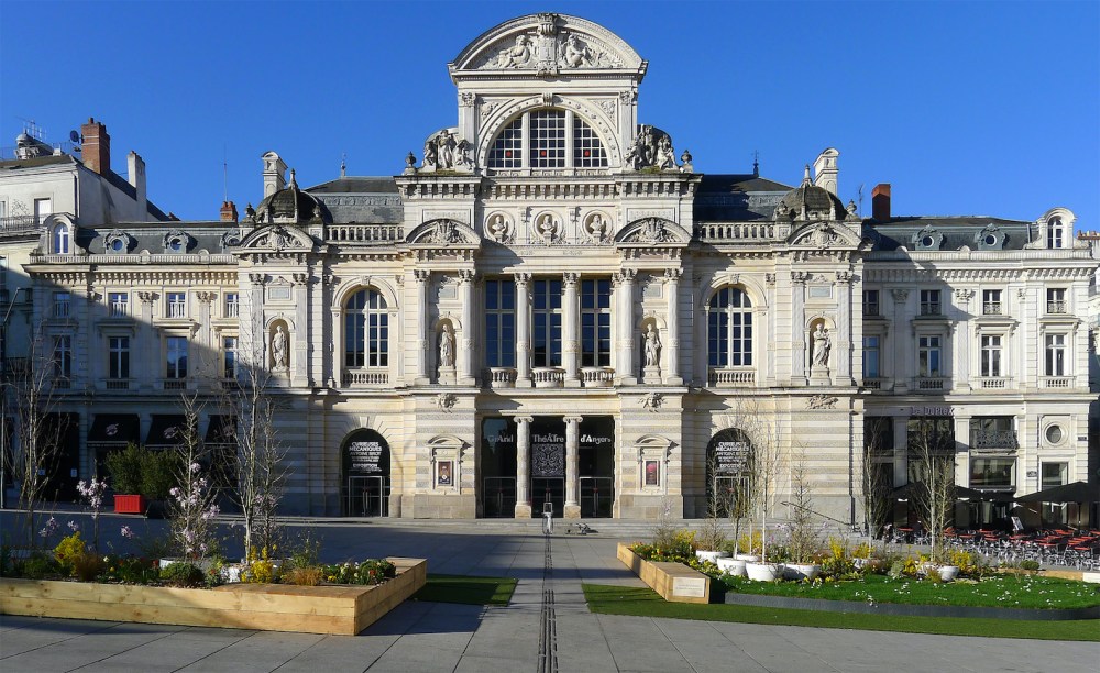 P1320004_Angers_Grand_theatre_rwk