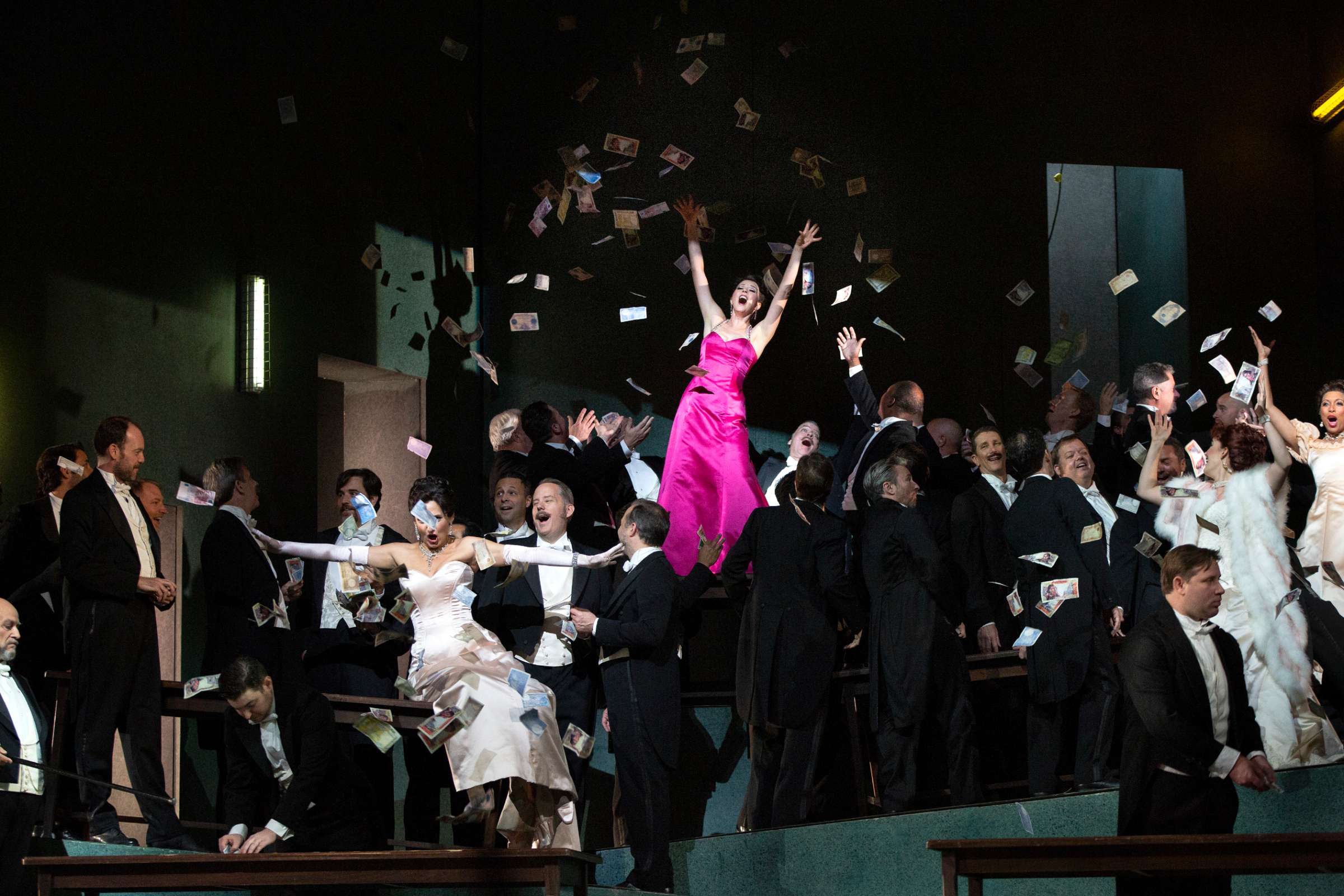 143483-manon-0331sc-marty-sohl-met-opera